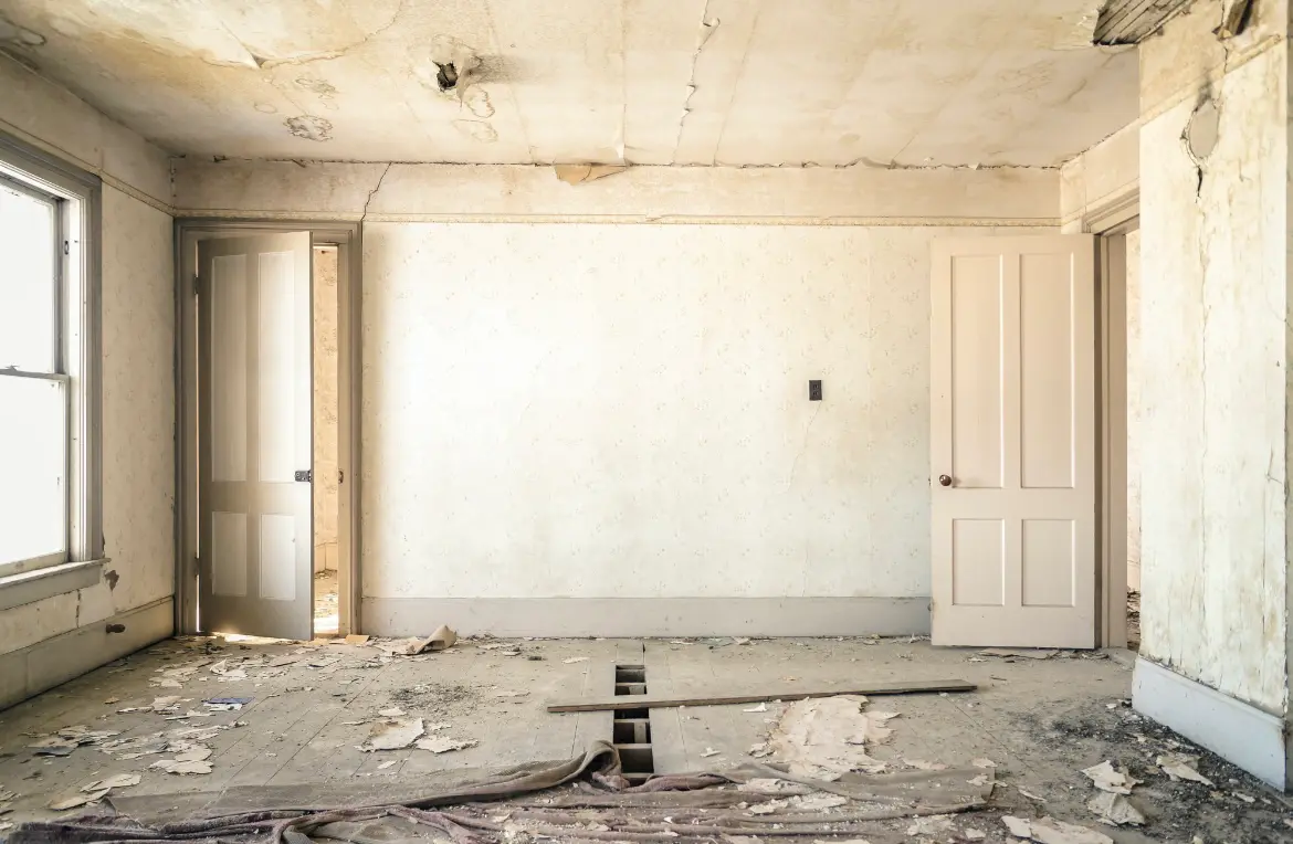 Waste disposal crew managing a cleanout project in Dewey